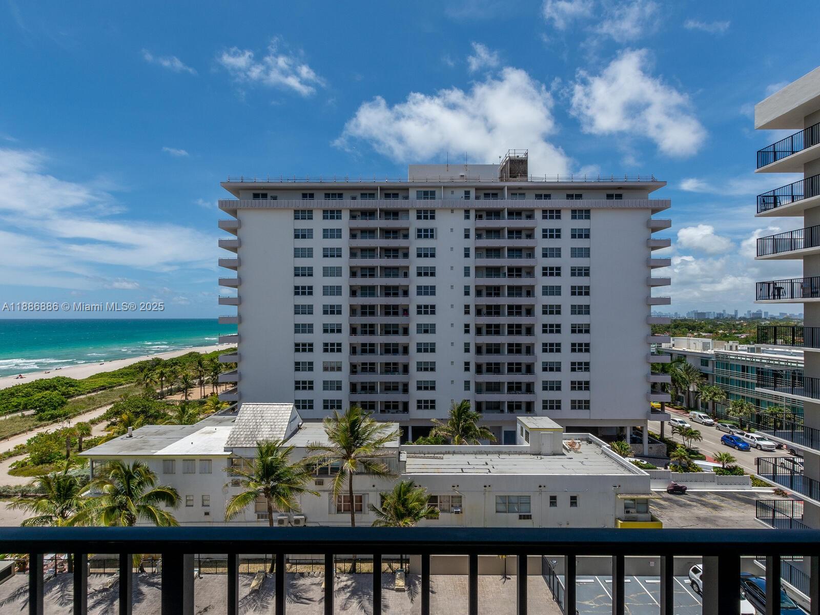 MANATEE CONDO - Residential