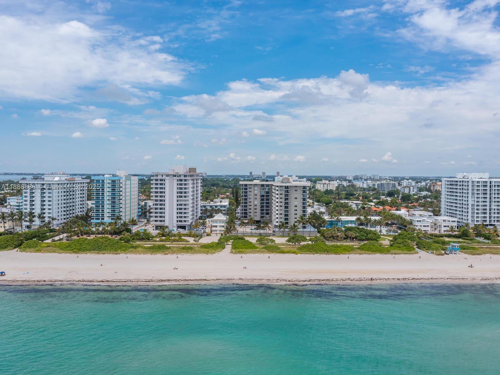 MANATEE CONDO - Residential