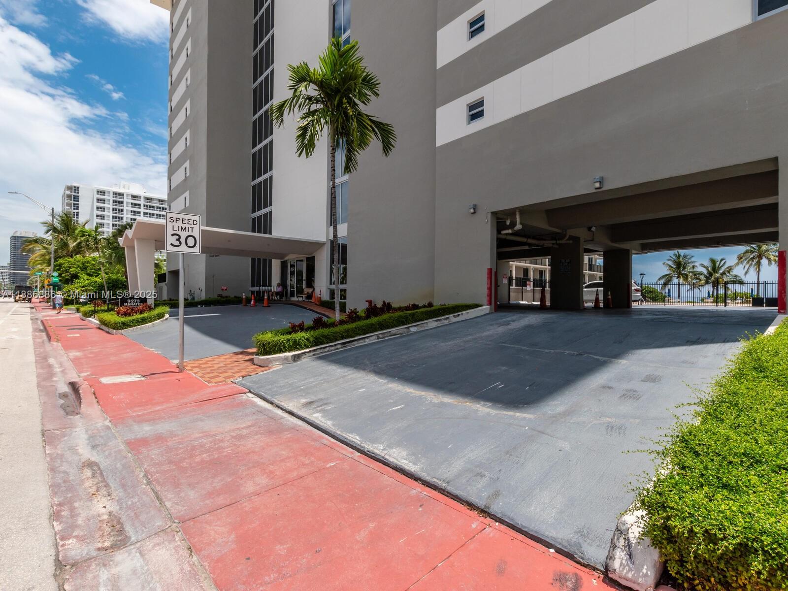 MANATEE CONDO - Residential