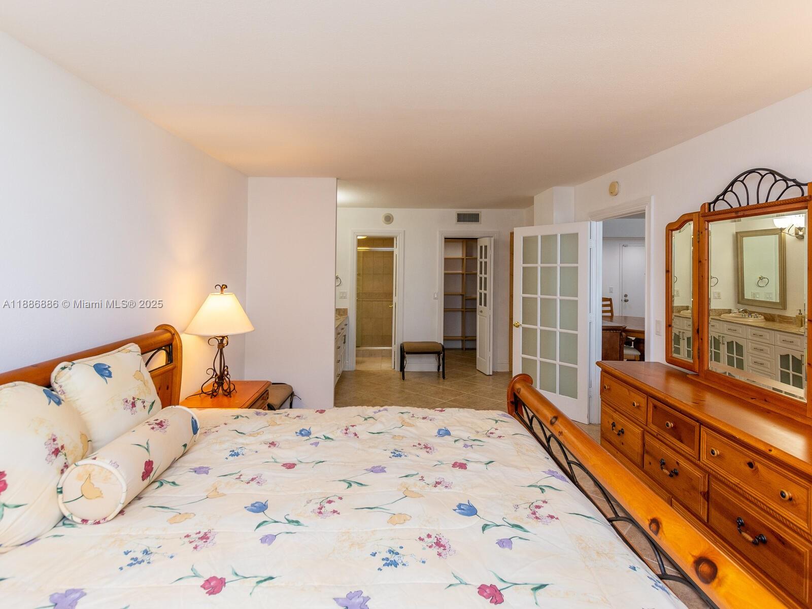MANATEE CONDO - Residential