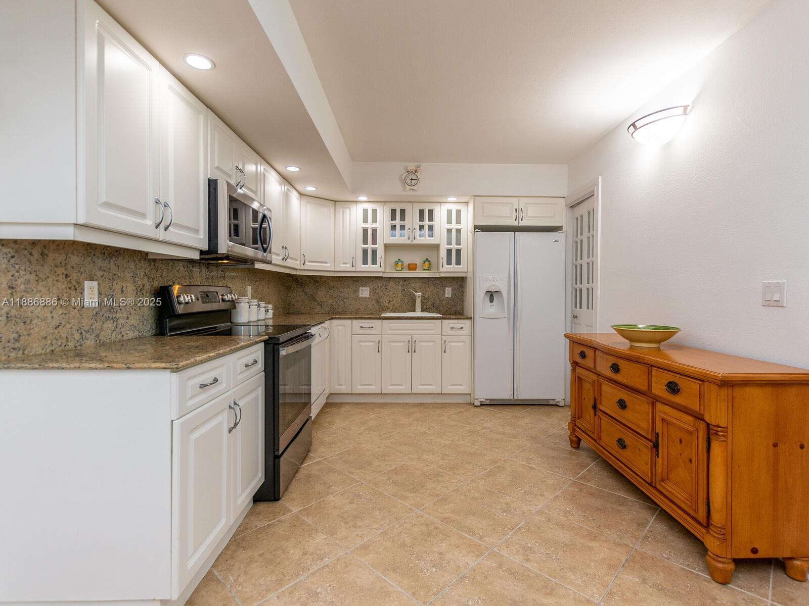 MANATEE CONDO - Residential