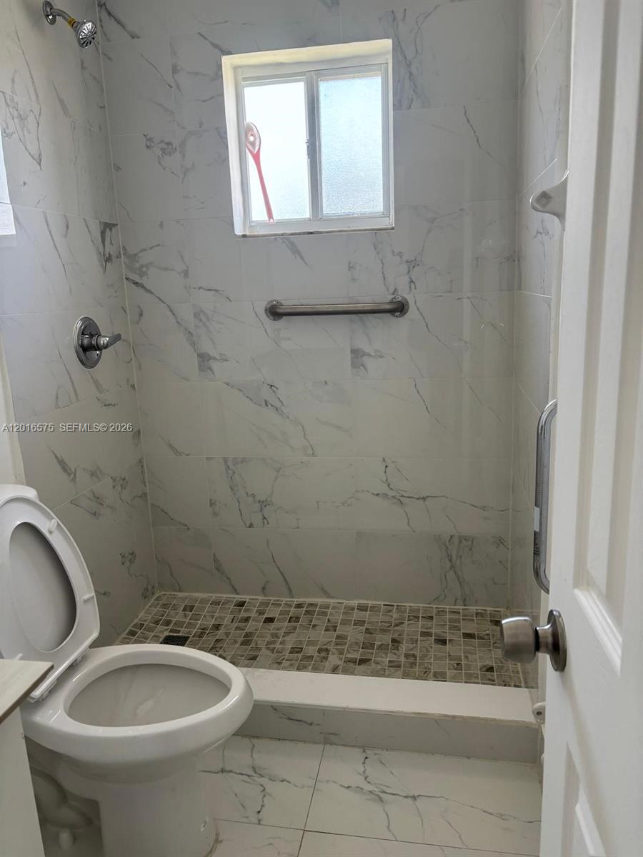 EL PRADO XV CONDO - Residential Lease