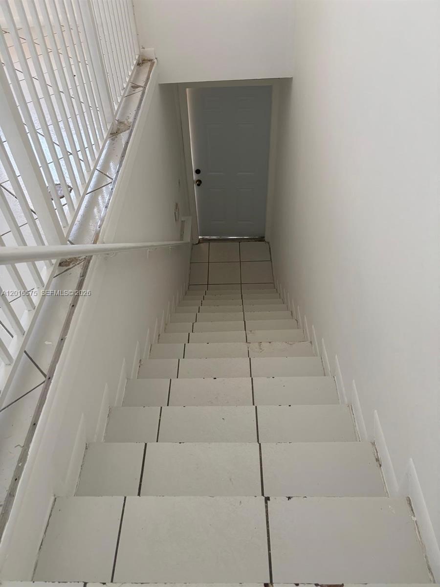 EL PRADO XV CONDO - Residential Lease