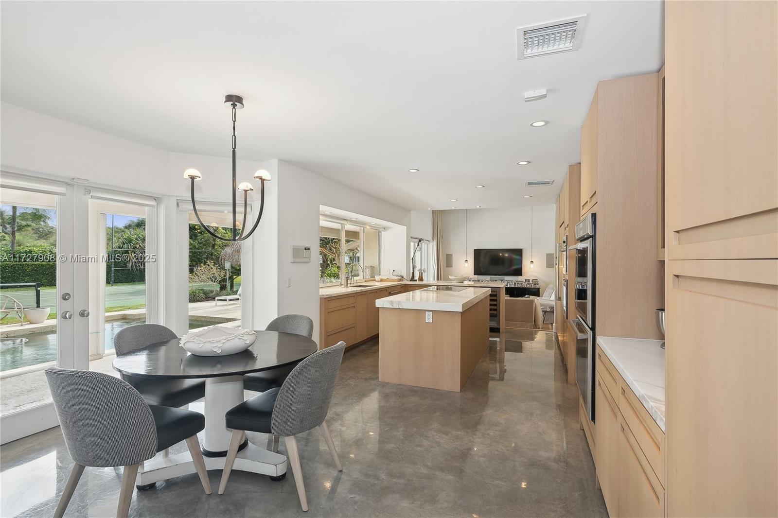 COUNTRY GROVE ESTATES - Residential