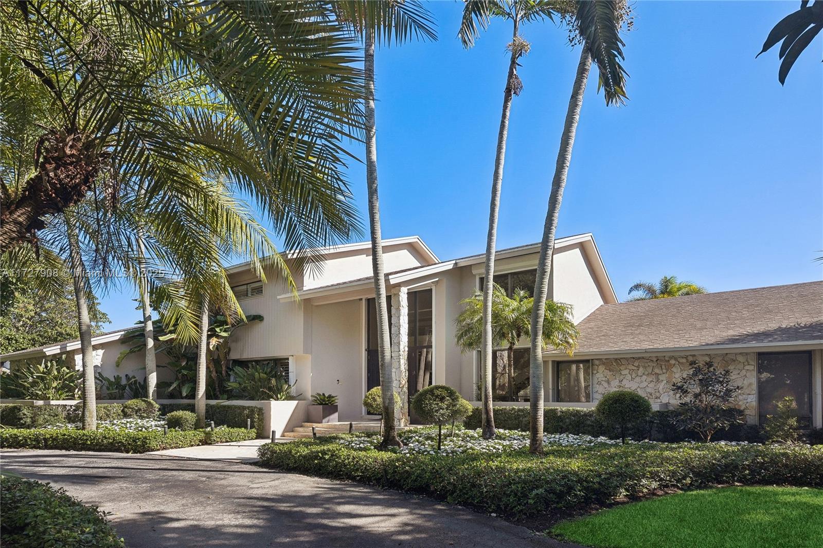 COUNTRY GROVE ESTATES - Residential