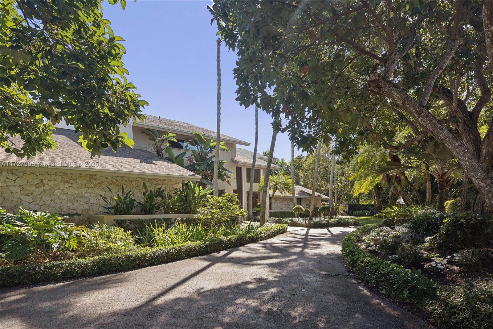 COUNTRY GROVE ESTATES - Residential