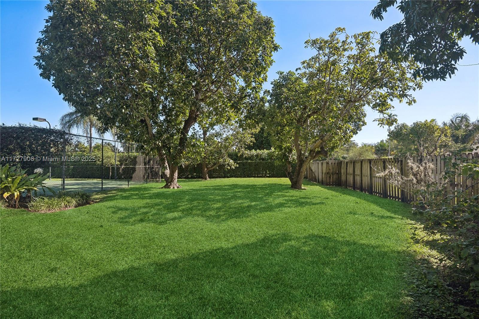 COUNTRY GROVE ESTATES - Residential