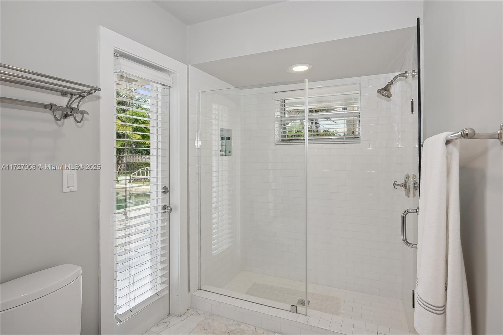 COUNTRY GROVE ESTATES - Residential