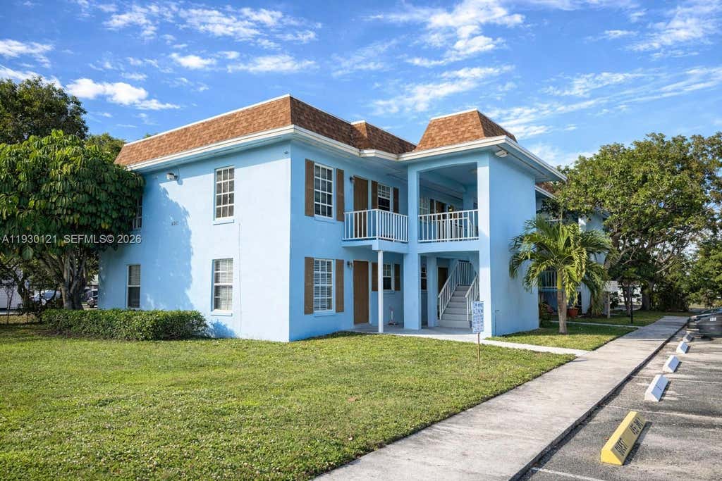 Photo of 4951 Wedgewood Way #1, West Palm Beach, FL 33417 (MLS # A11930121)