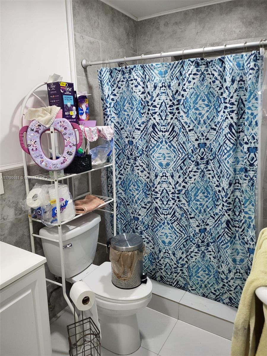 ARCH CREEKS ESTATES - Residential Income