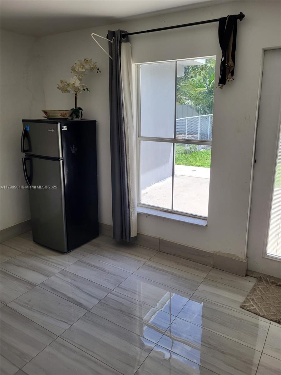 ARCH CREEKS ESTATES - Residential Income