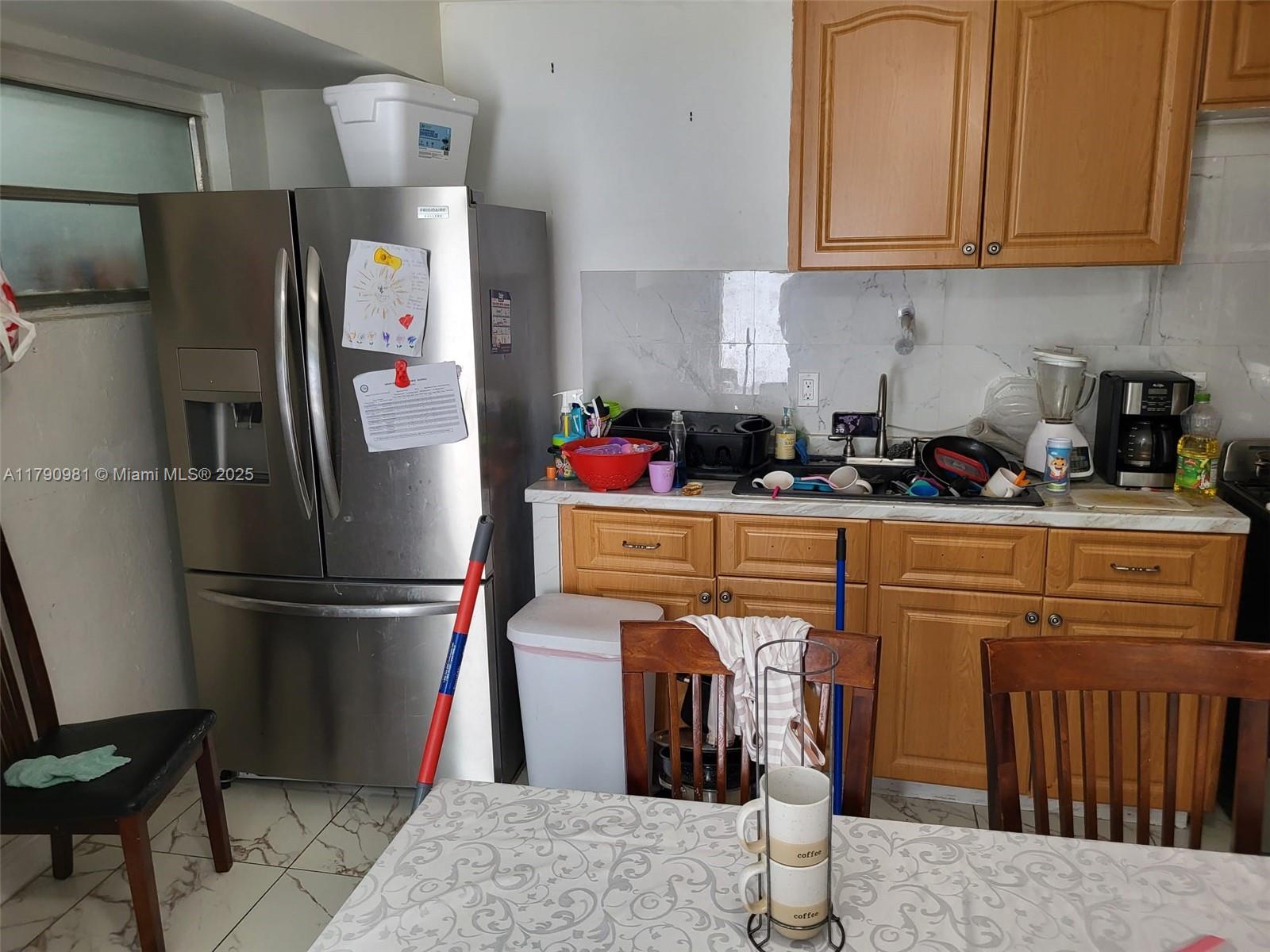 ARCH CREEKS ESTATES - Residential Income