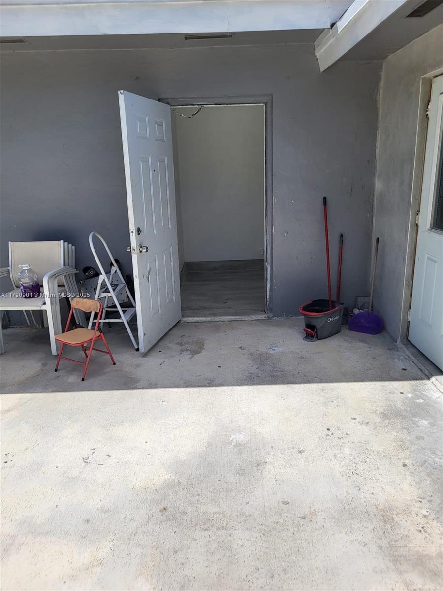 ARCH CREEKS ESTATES - Residential Income