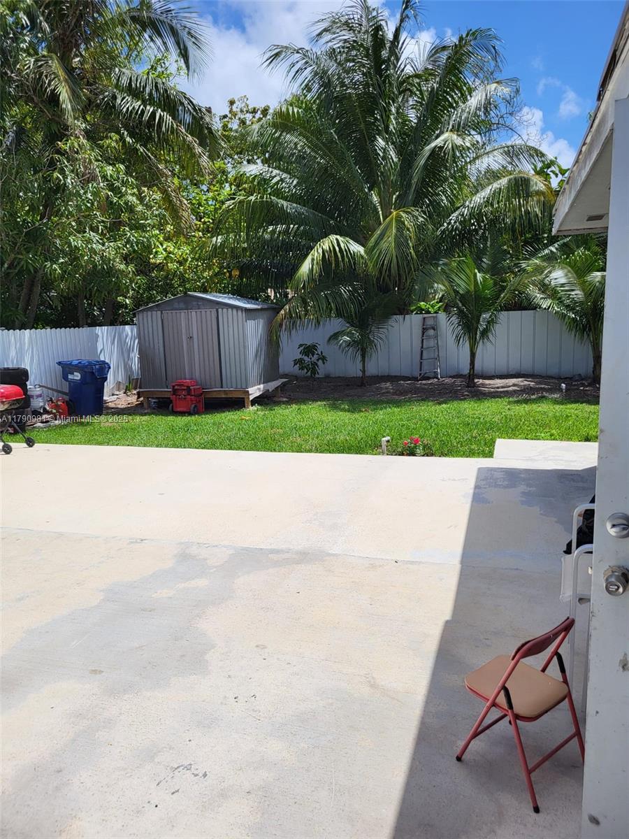 ARCH CREEKS ESTATES - Residential Income