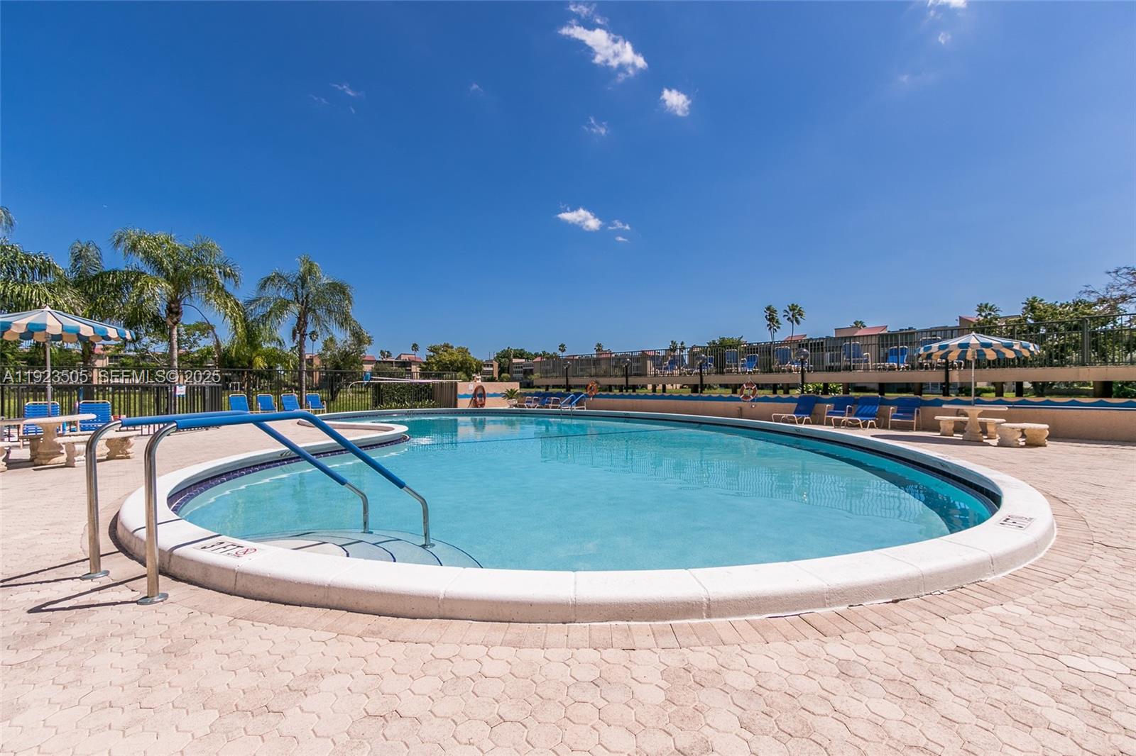 PALM LAKES CONDO - Residential