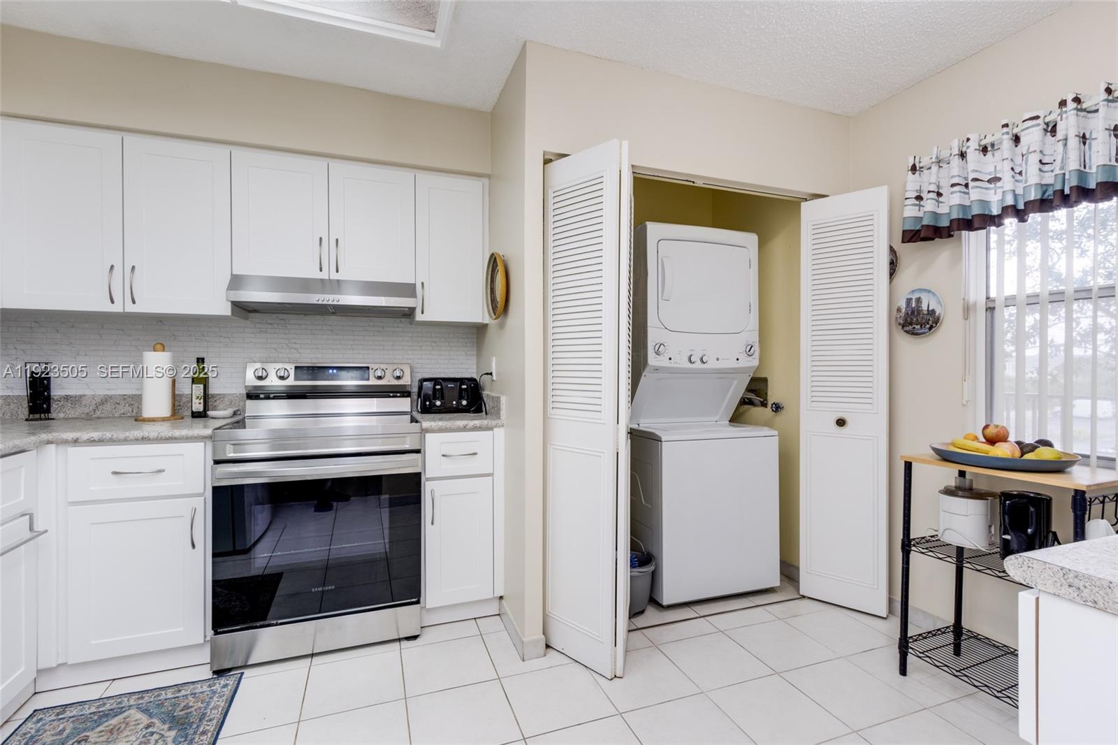 PALM LAKES CONDO - Residential