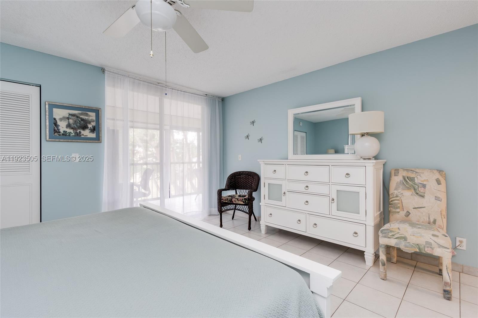 PALM LAKES CONDO - Residential