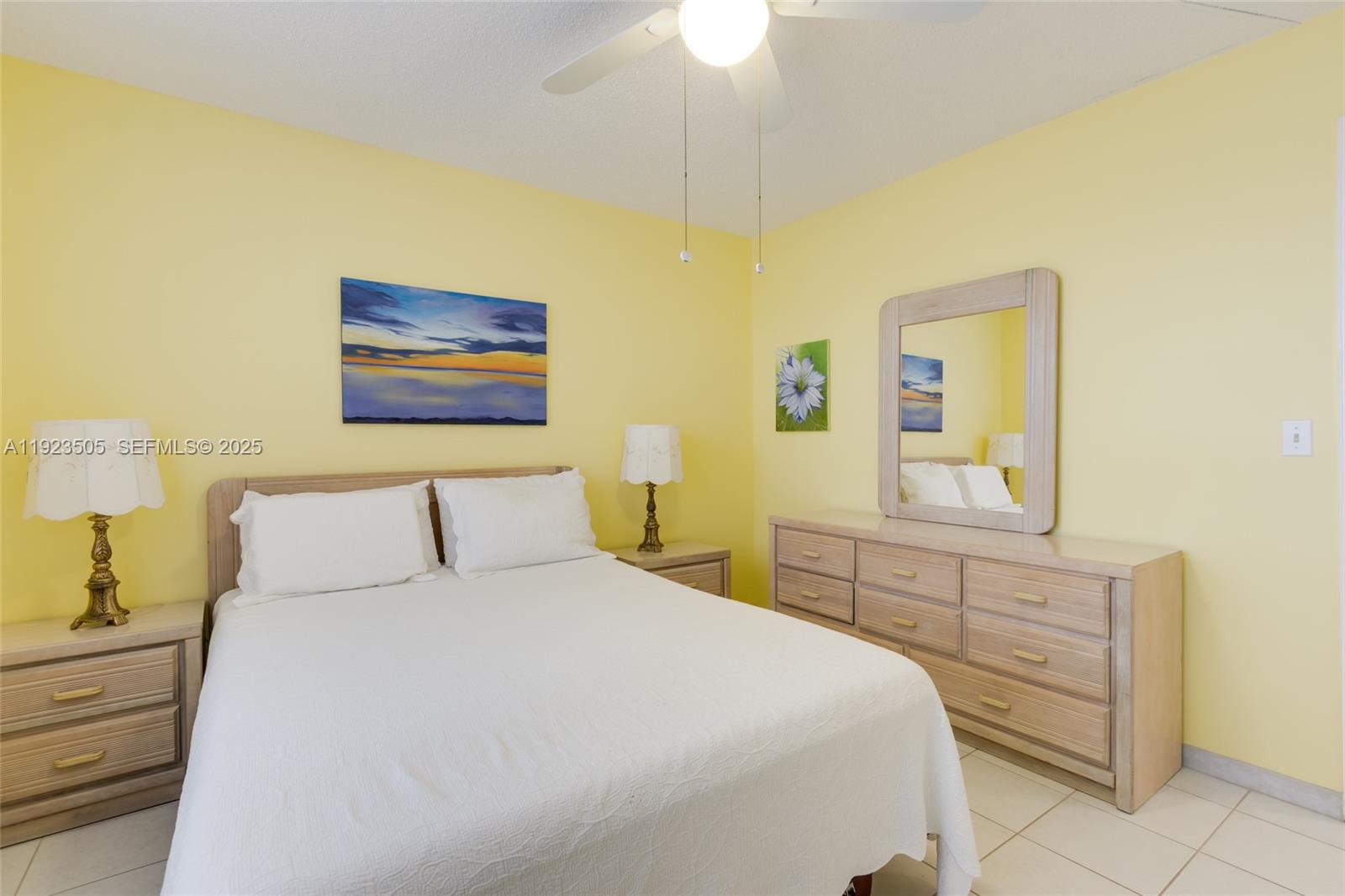 PALM LAKES CONDO - Residential