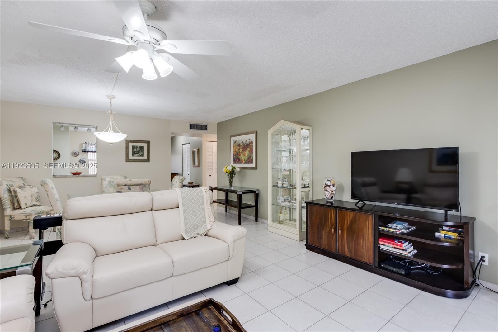 PALM LAKES CONDO - Residential