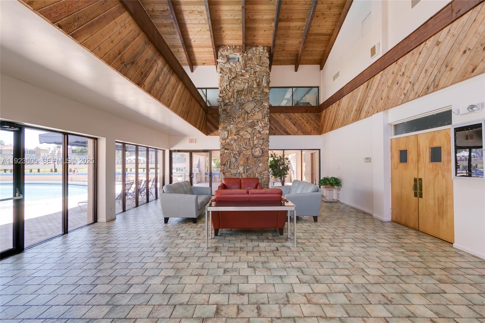 PALM LAKES CONDO - Residential