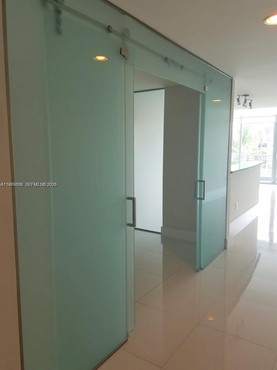 2950 NE 188th St 237