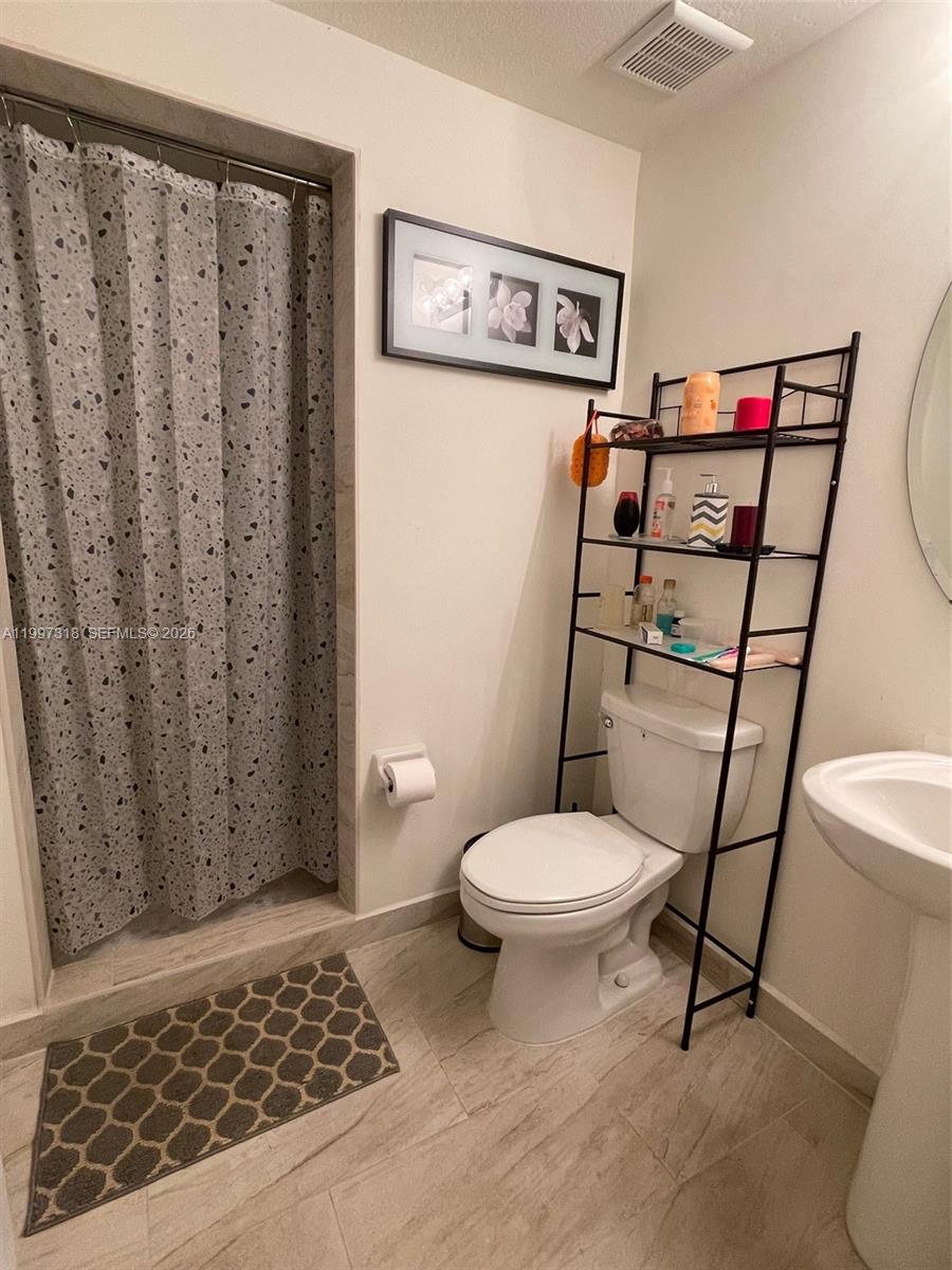 AQUABELLA SECTION ONE - Residential