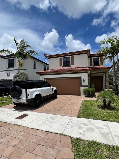 3494 W 103rd Ter Hialeah FL 33018