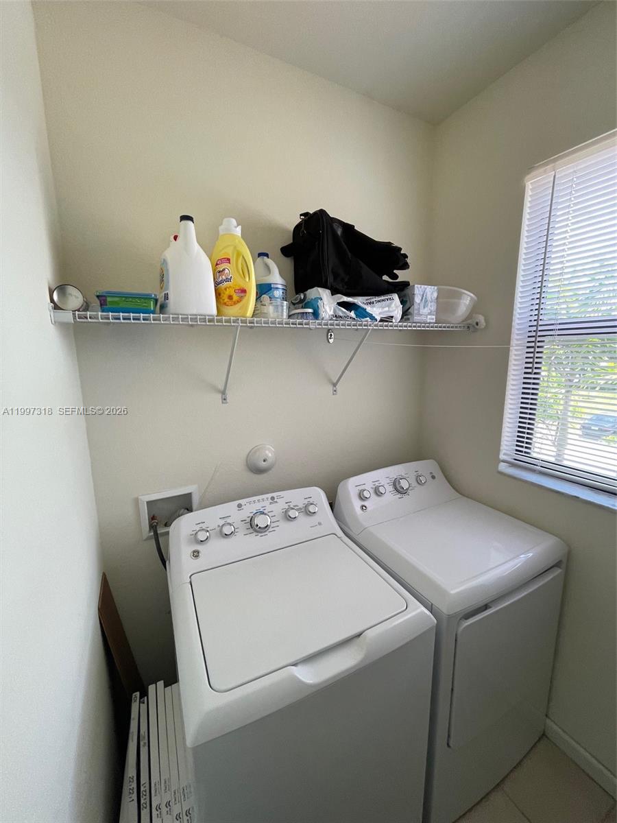 AQUABELLA SECTION ONE - Residential