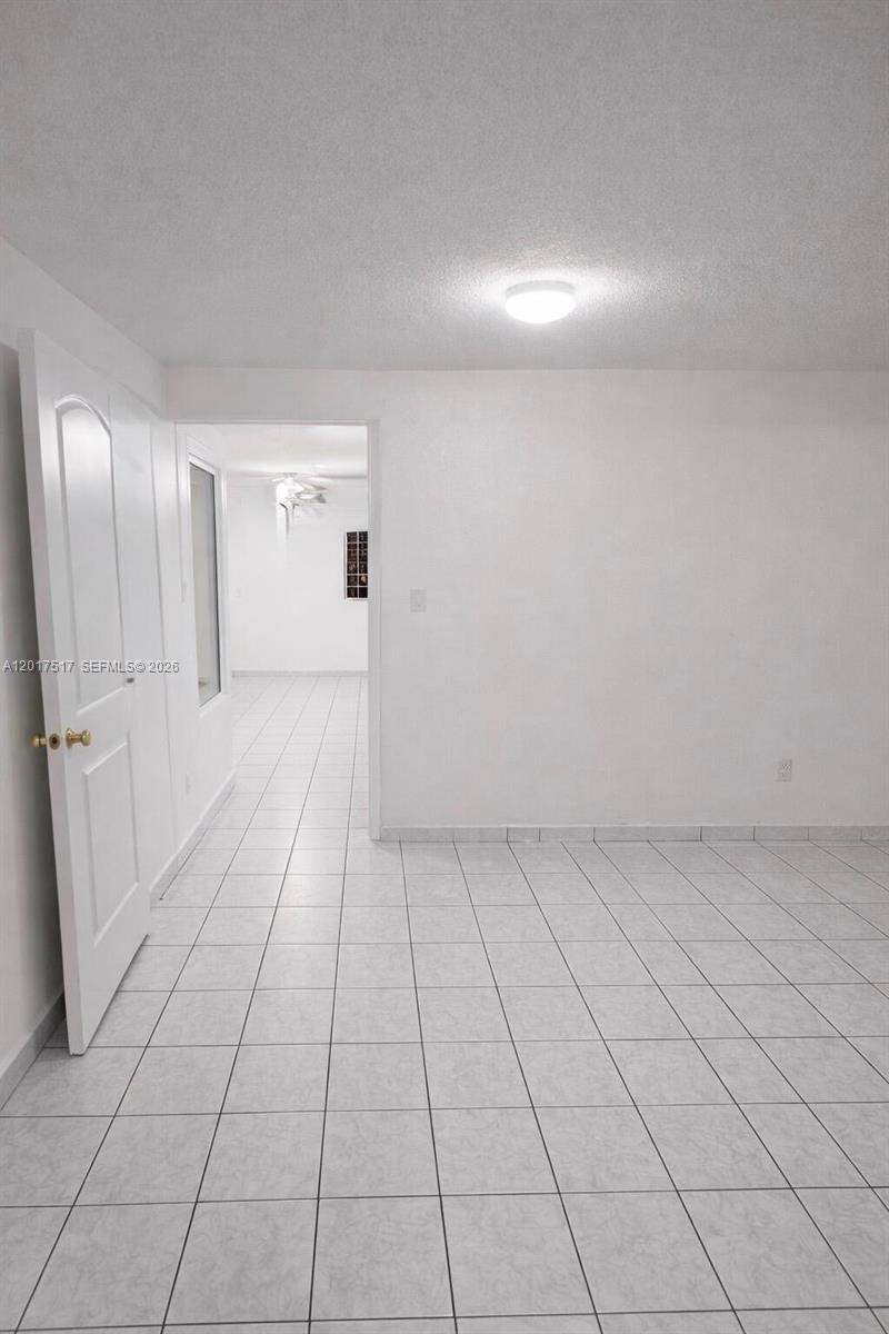 HIALEAH 8TH ADDN - Residential