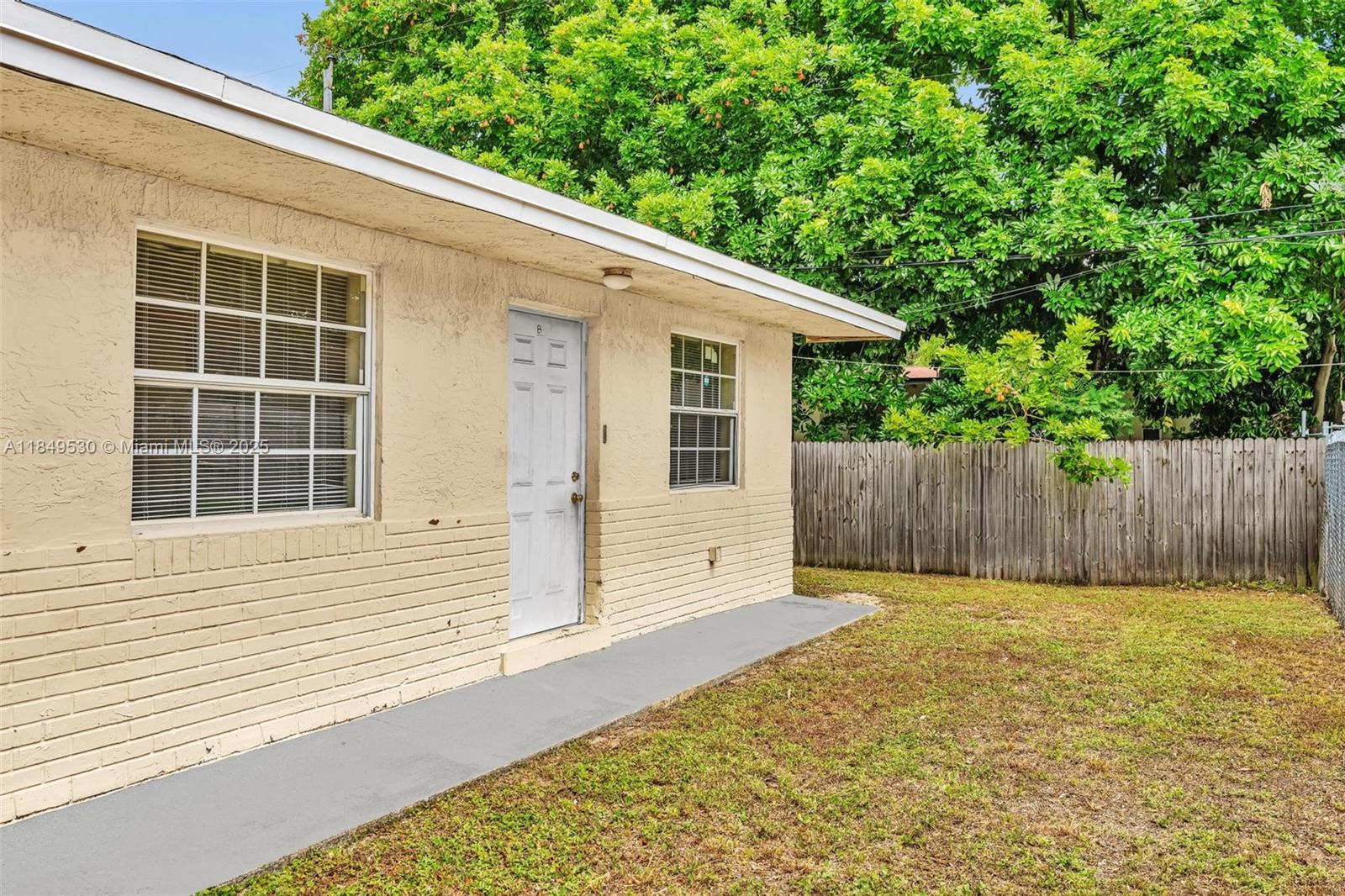 2751 NW 14th Ct