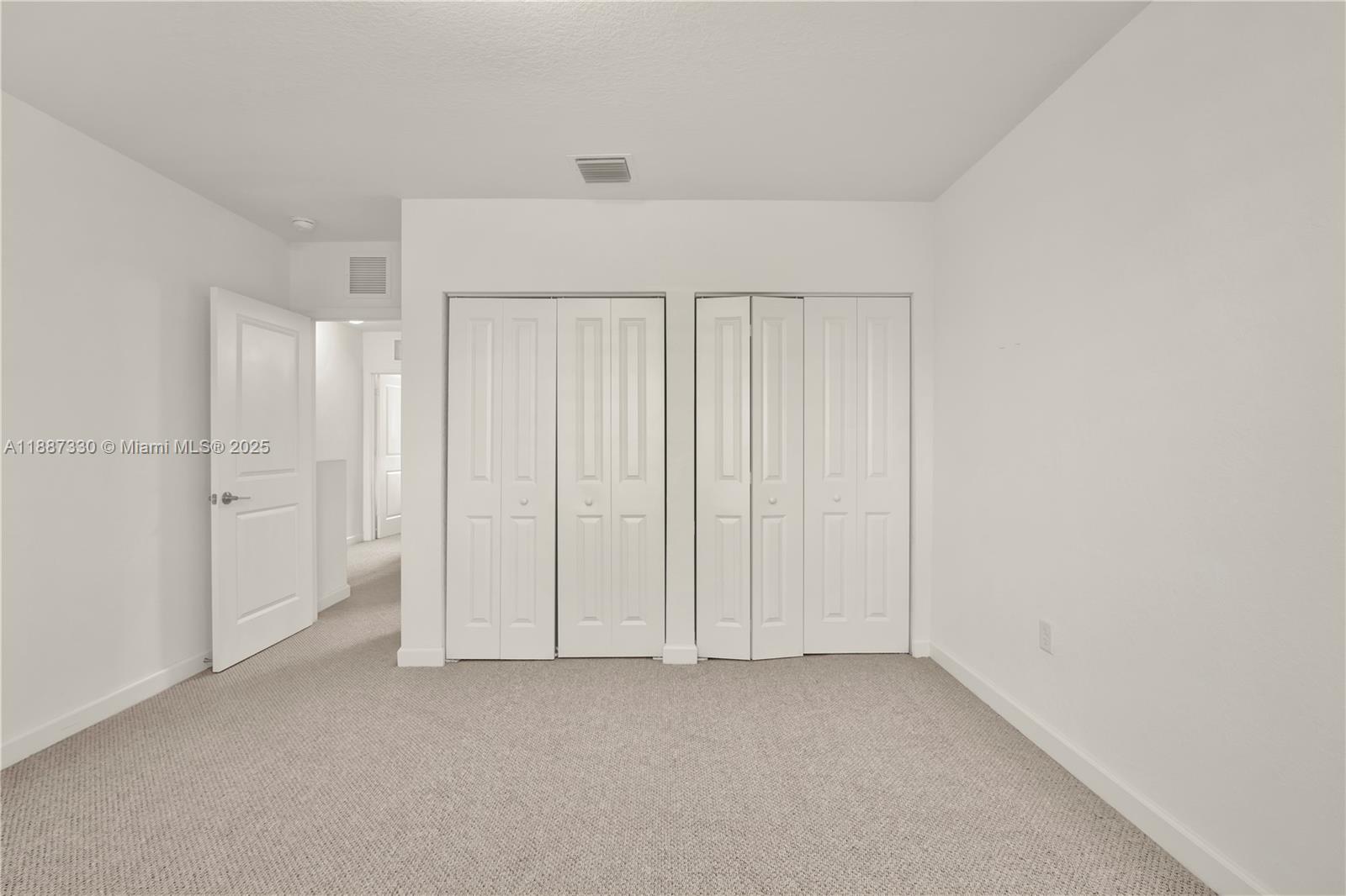 FOREST PARK VILLAS - Residential Lease