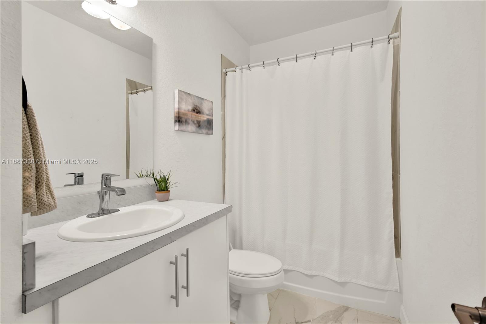 FOREST PARK VILLAS - Residential Lease