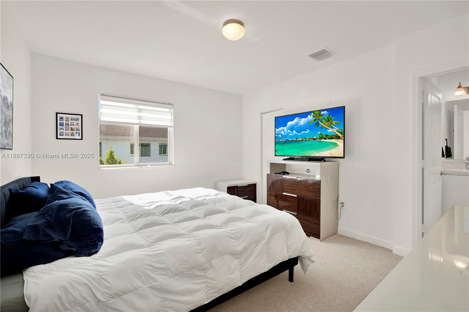 FOREST PARK VILLAS - Residential Lease