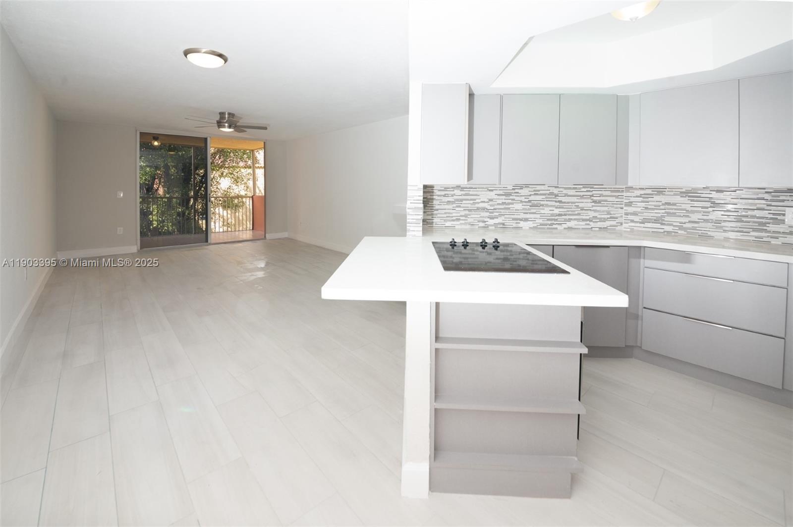 LAS VISTAS AT DORAL CONDO - Residential