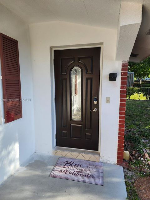 Single Family Residence in Pembroke Pines FL 1711 109th Ave Ave 2.jpg
