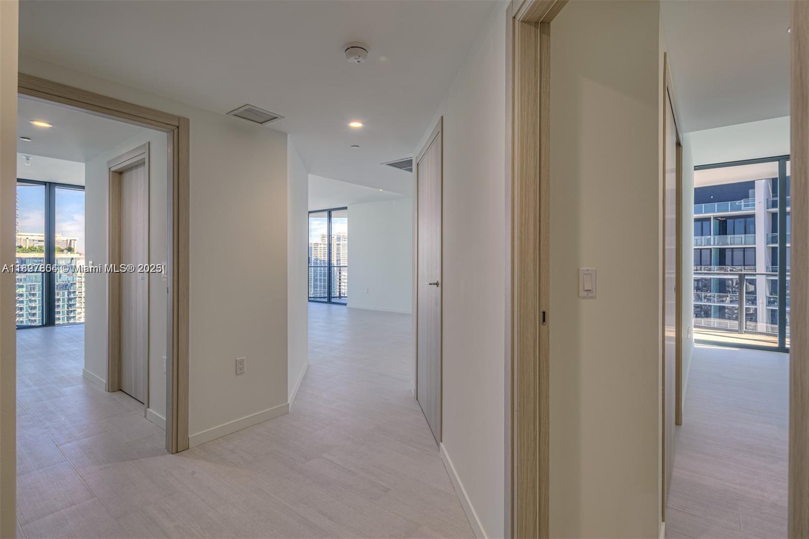 1000 Brickell Plaza 4715