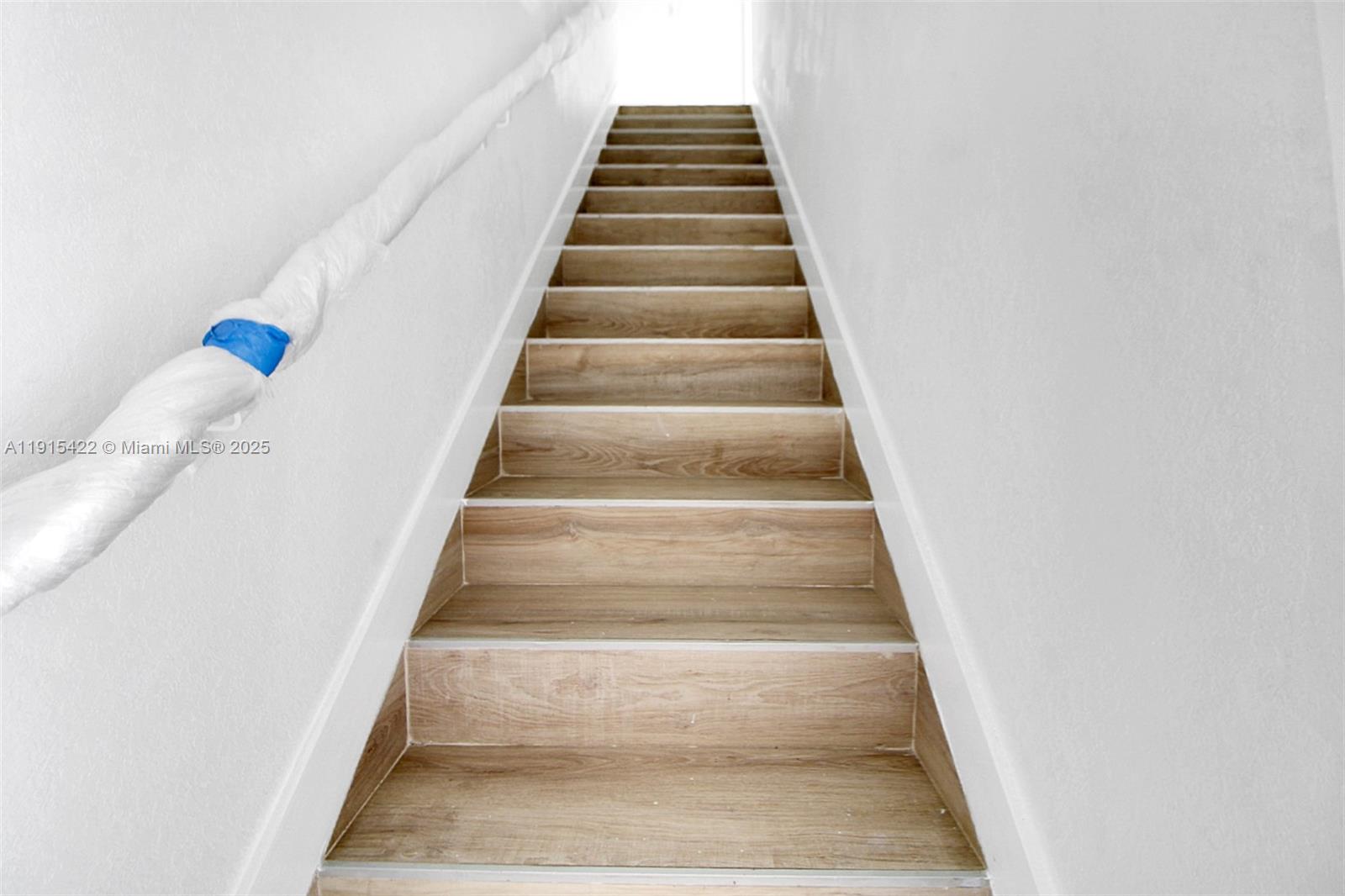 PARADISE ONE - Residential