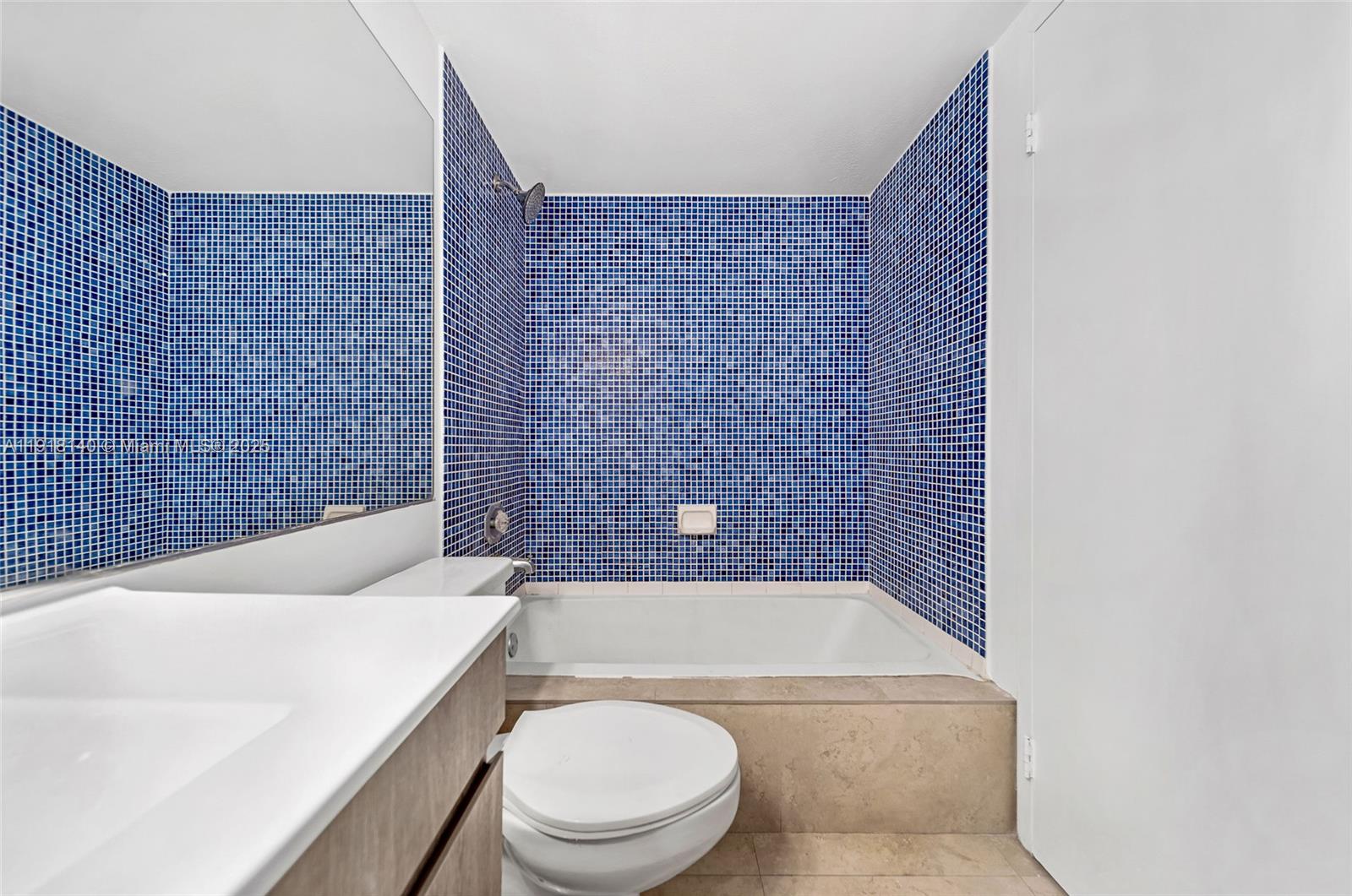 THE GRANDVIEW PALACE COND - Residential Lease