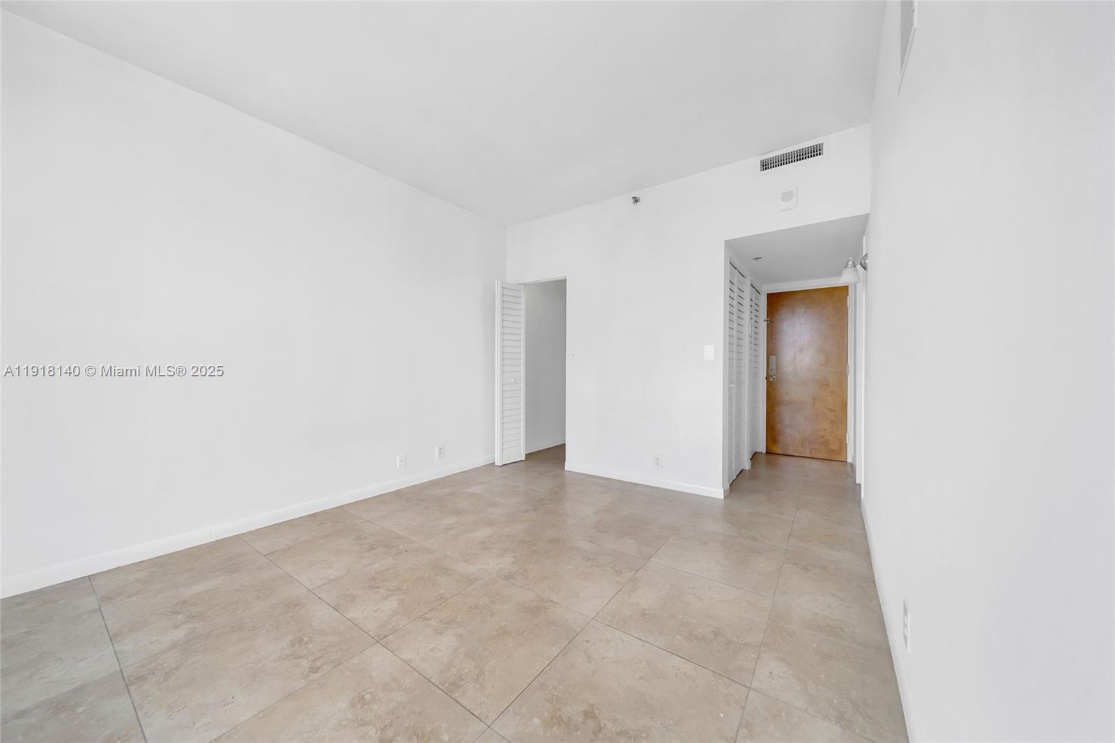 THE GRANDVIEW PALACE COND - Residential Lease