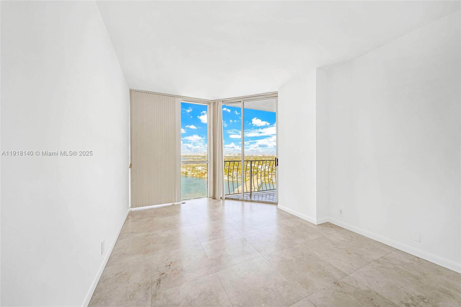 THE GRANDVIEW PALACE COND - Residential Lease