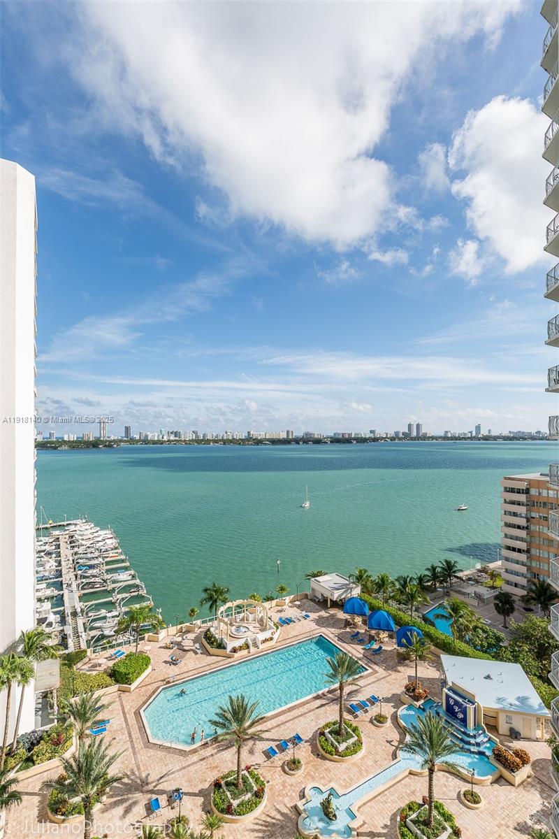 THE GRANDVIEW PALACE COND - Residential Lease