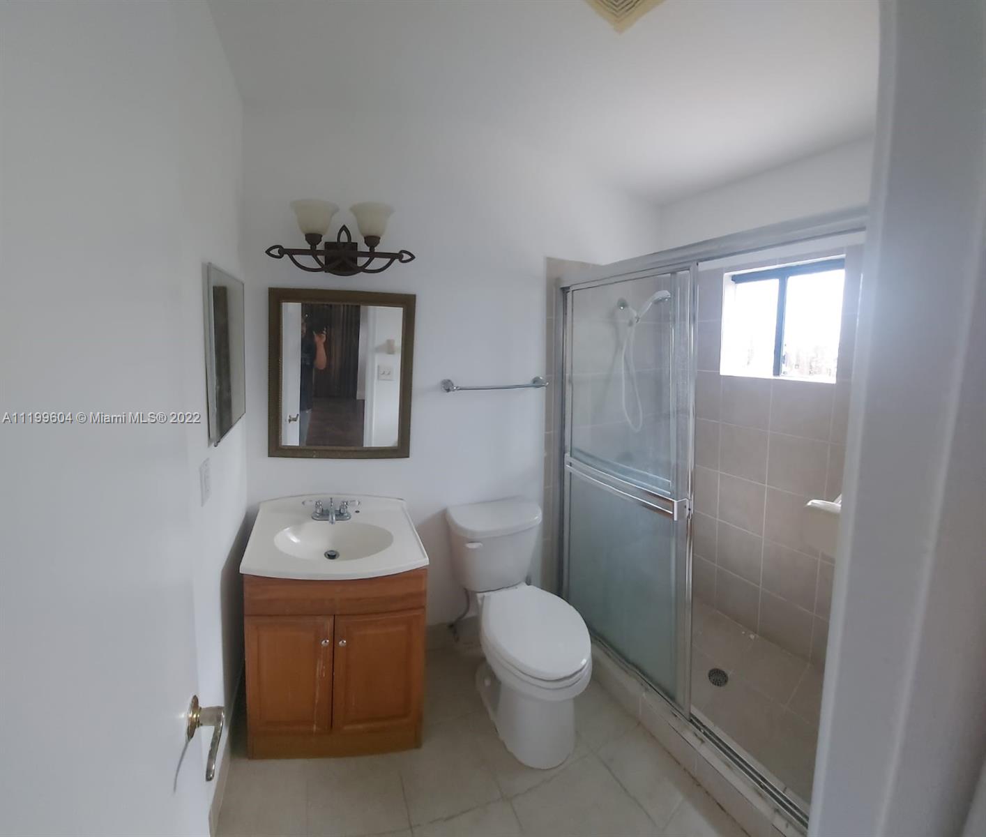 AMERICAN HOMES AT BOCA RA - Residential Lease