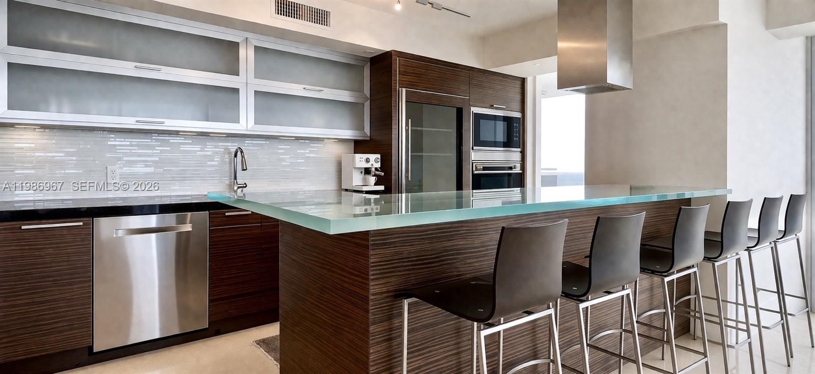 BEACH CLUB THREE CONDO - Residential