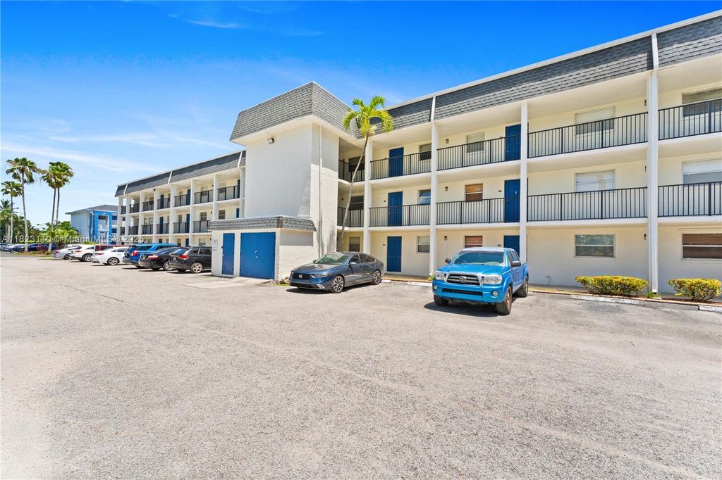 Photo of 5100 SW 64th Ave #204A, Davie, FL 33314 (MLS # A11823110)