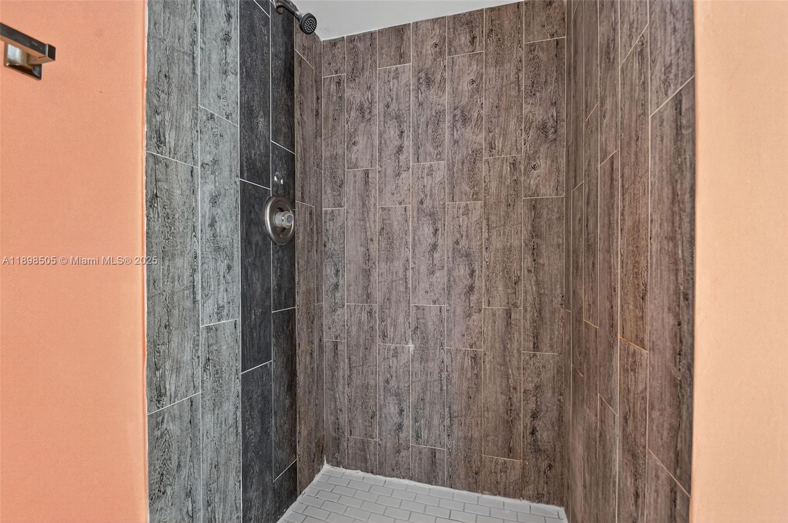 DELRAY OAKS WEST CONDO - Residential Lease