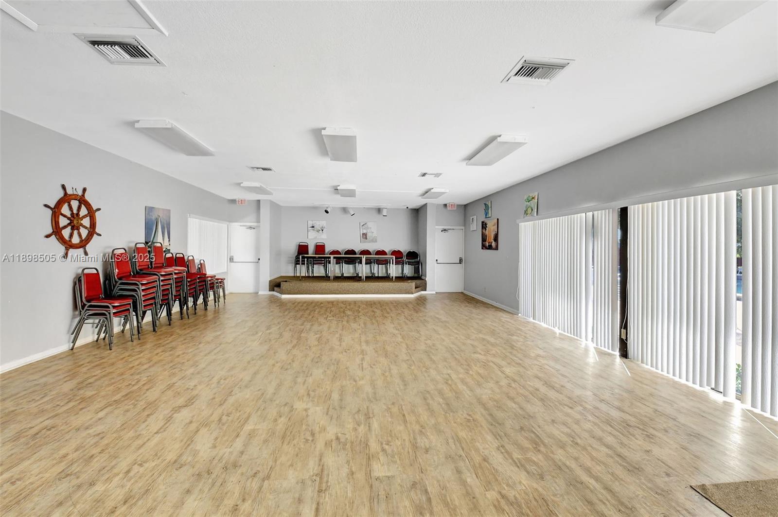 DELRAY OAKS WEST CONDO - Residential Lease