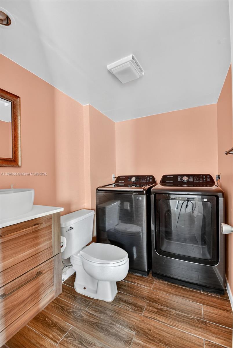 DELRAY OAKS WEST CONDO - Residential Lease