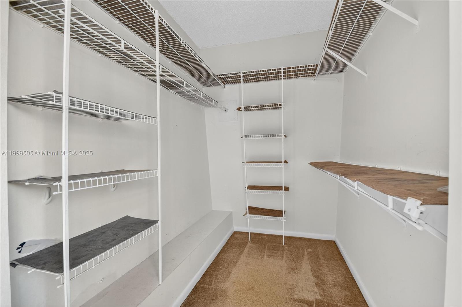 DELRAY OAKS WEST CONDO - Residential Lease