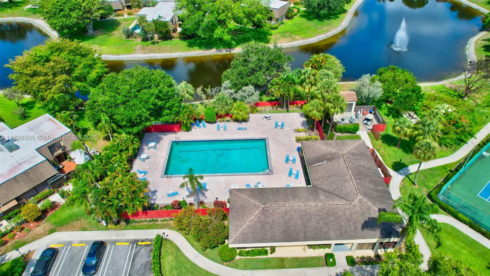 DELRAY OAKS WEST CONDO - Residential Lease