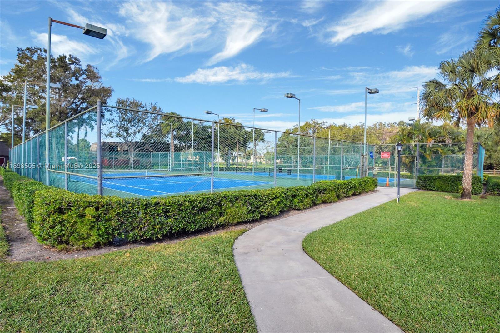 DELRAY OAKS WEST CONDO - Residential Lease